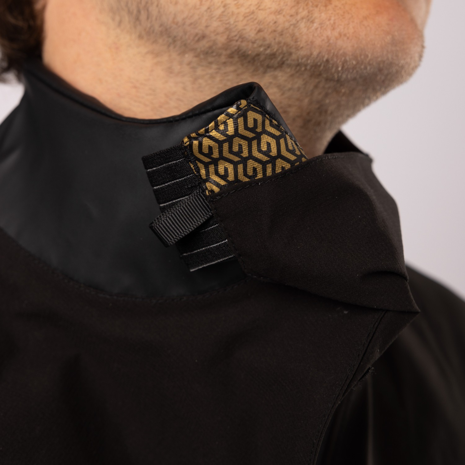 Gul Shore Recore Graphene Taped Spray Top 2026 - Noir St0030